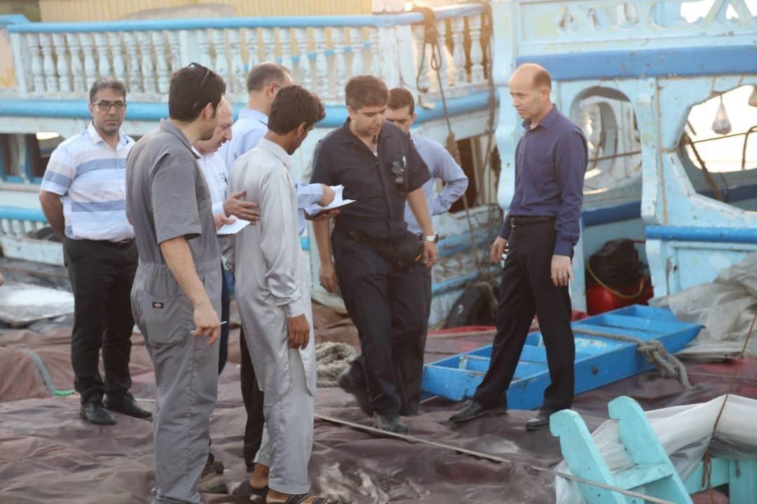 خبرنگاران تیم های عملیاتی بندرچابهار در برابر حوادث دریایی خبرنگاران تیم های عملیاتی بندرچابهار در برابر حوادث دریایی آماده هستند