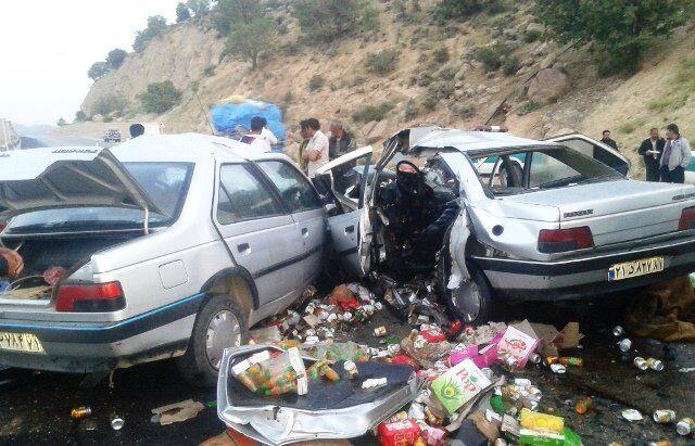 خبرنگاران تصادف در سمیرم 7 مصدوم بر جا گذاشت خبرنگاران تصادف در سمیرم 7 مصدوم بر جا گذاشت