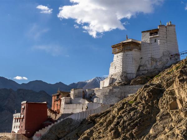 بازدید از قلعه تسمو (Tsemo) ساعاتی باشکوه را برای شما به ارمغان میاورد بازدید از قلعه تسمو (Tsemo) ساعاتی باشکوه را برای شما به ارمغان میاورد
